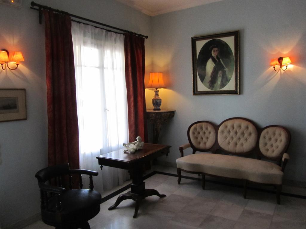 Levant Hotel Pelekas Room photo